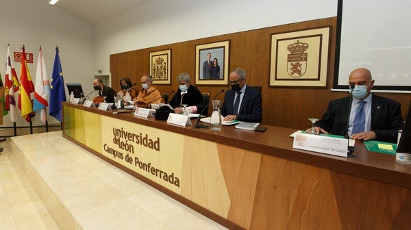 Celebraciones del Día Internacional de los Bosques en el Campus de Ponferrada.