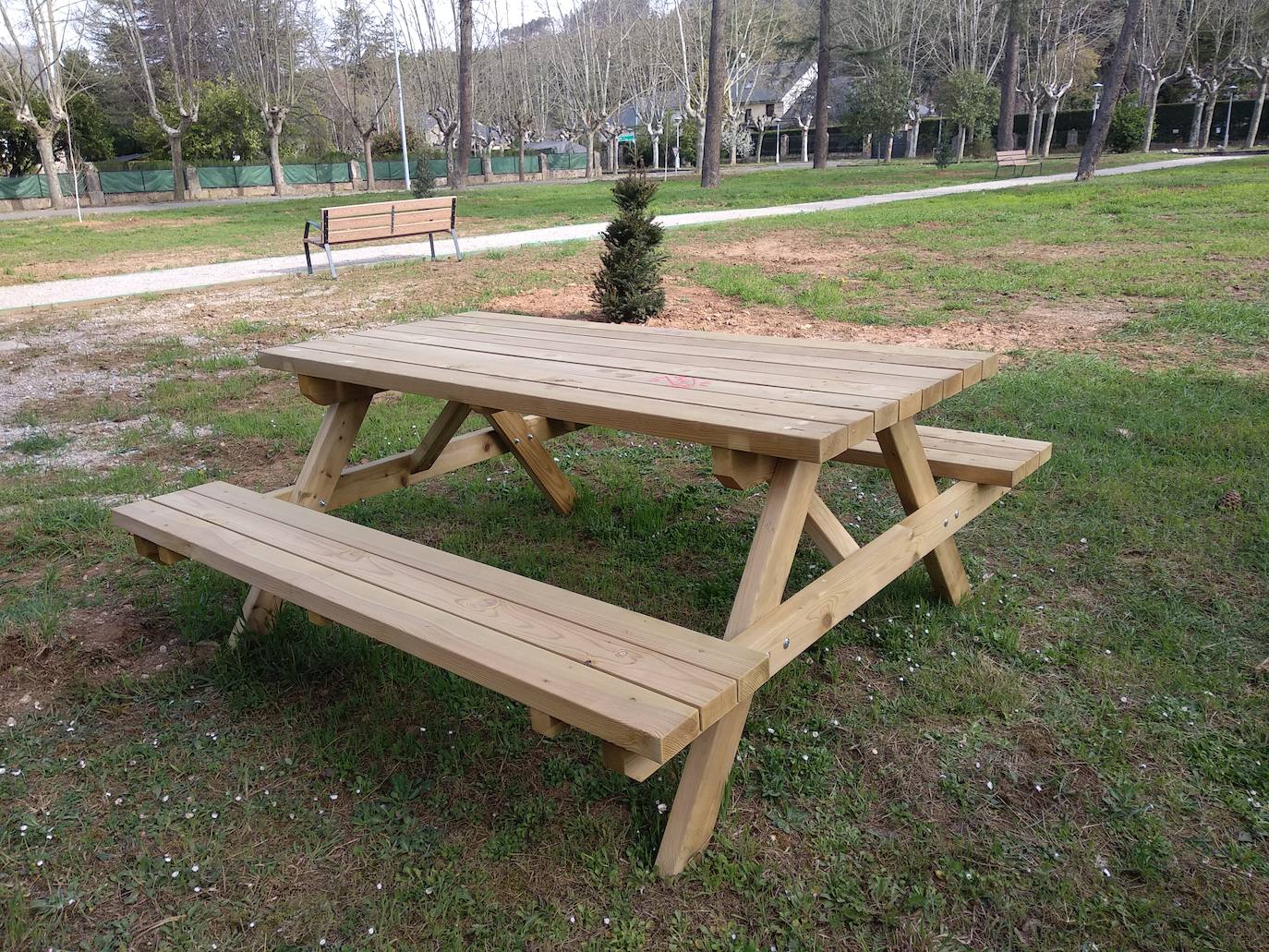 Ponferrada estrena una zona de ocio de 8.000 metros cuadrados en Compostilla.