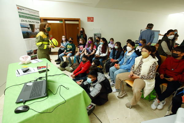 Inauguración de la muestra Expociencia 2022 en el Campus de Ponferrada.