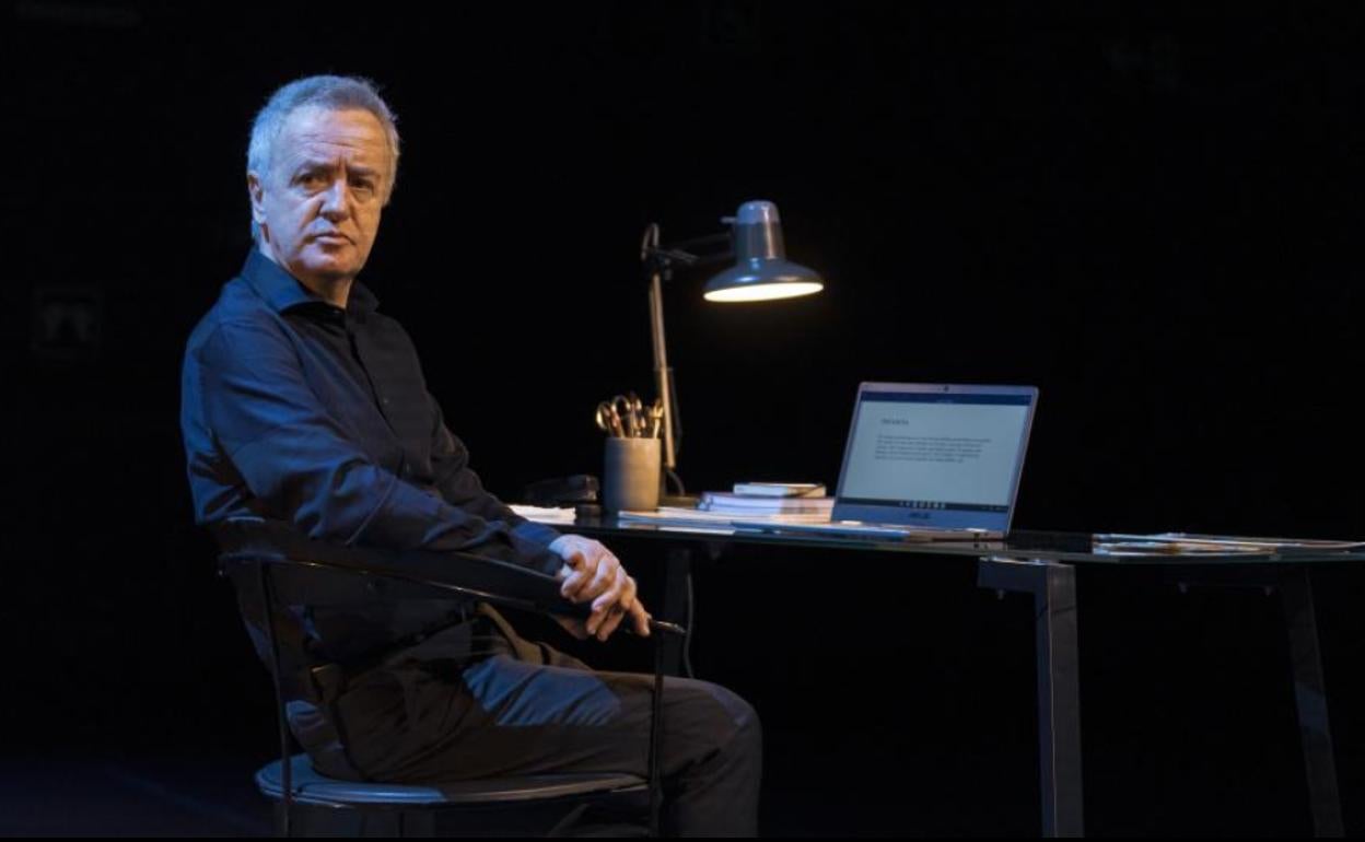 Carlos Hipólito presenta en el Teatro Bergidum 'Oceanía'.