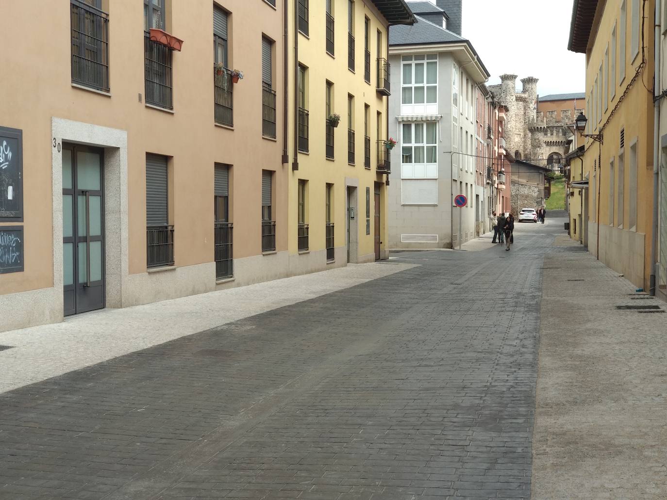 Presentación de la última fase de reforma de la calle Estafeta de Ponferrada. 