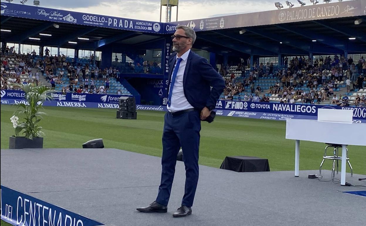 Jon Pérez Bolo en la fiesta del Centenario de la Ponferradina.