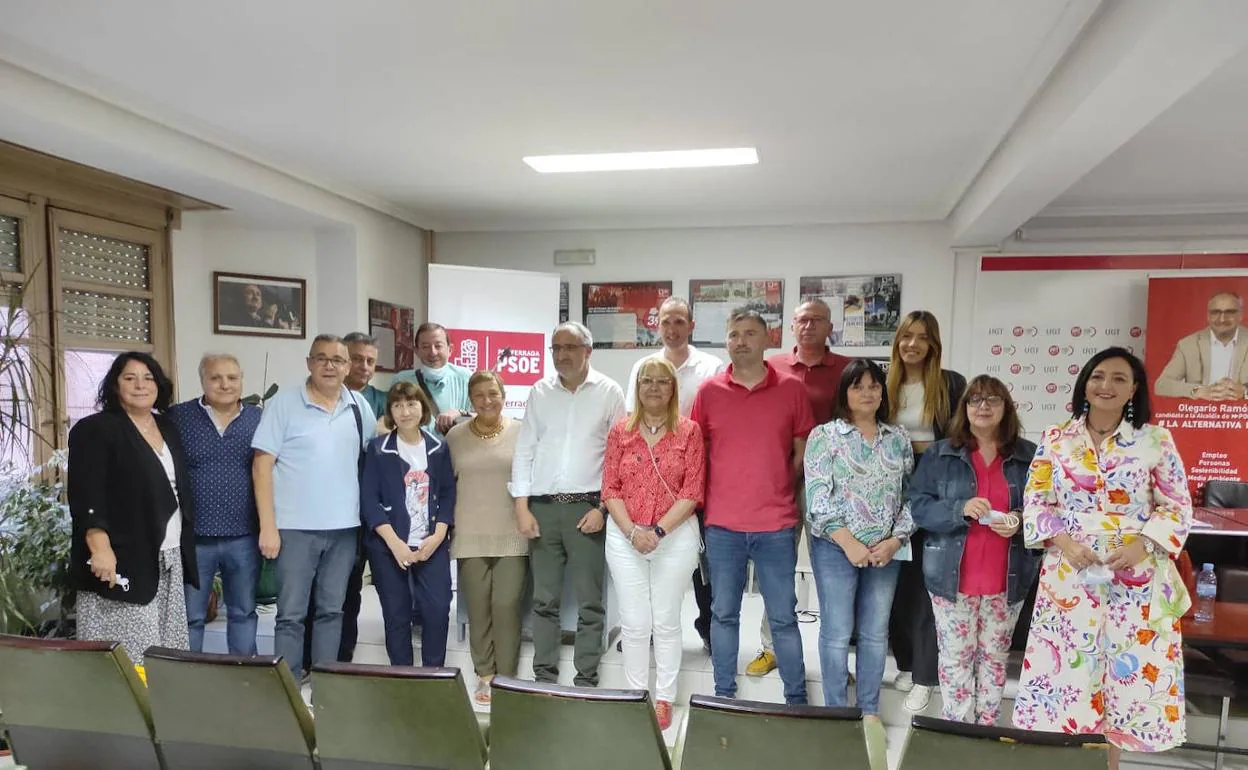 Imagen de la nueva ejecutiva del PSOE de Ponferrada.