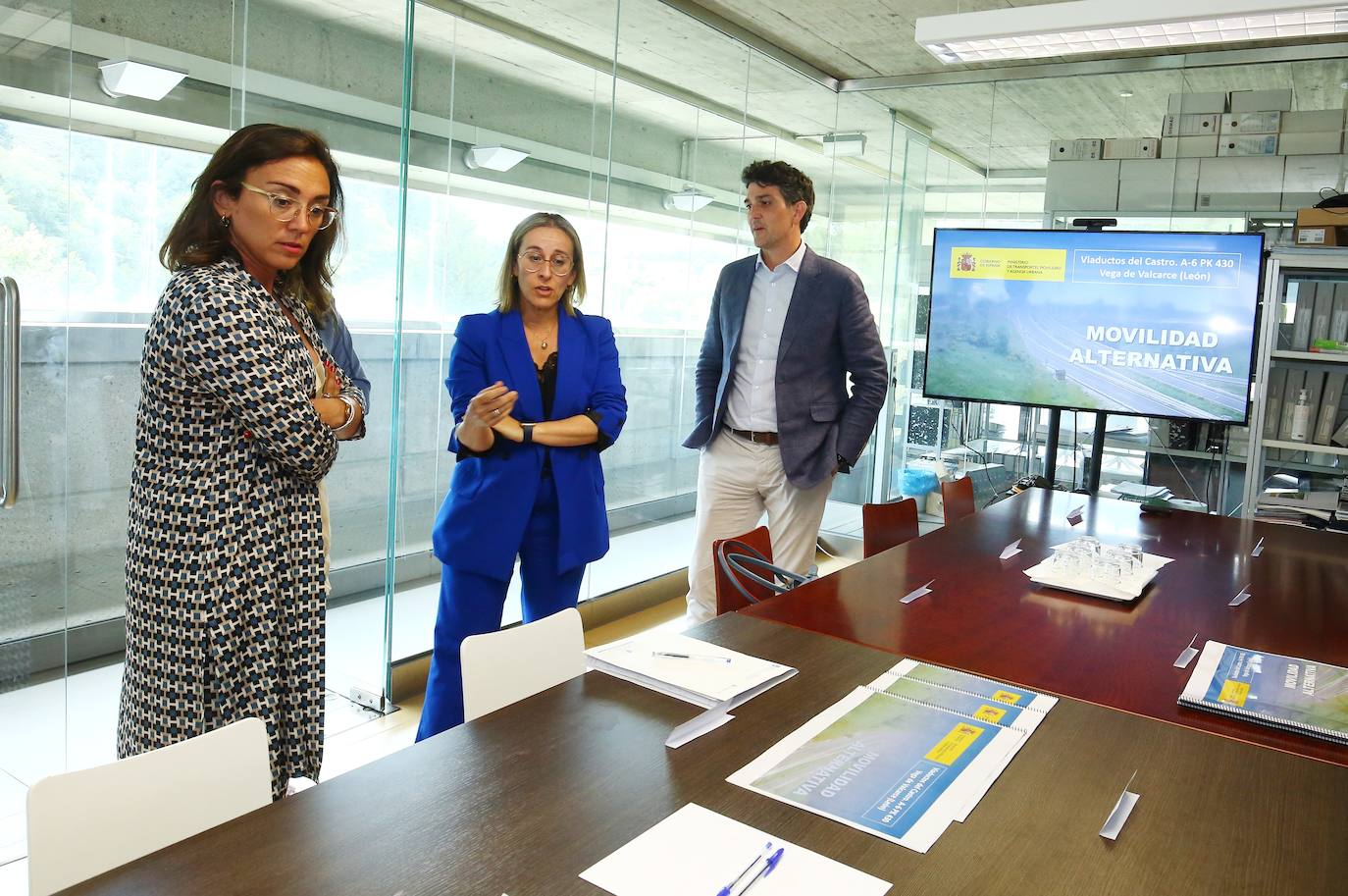 Fotos: Reunión sobre el colapso por el derrumbe del viaducto de la A-6