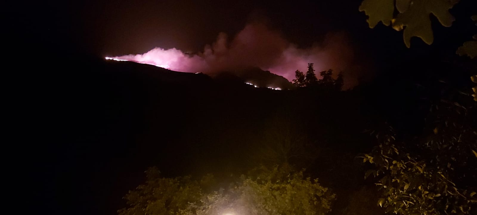 Fotos: Incendio en Montes de Valdueza