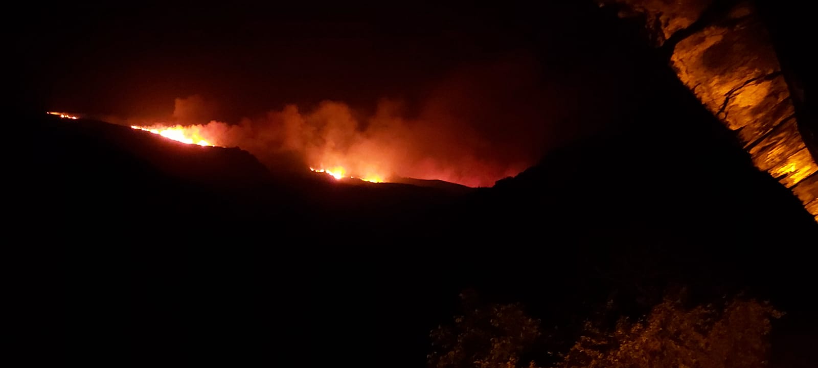 Fotos: Incendio en Montes de Valdueza