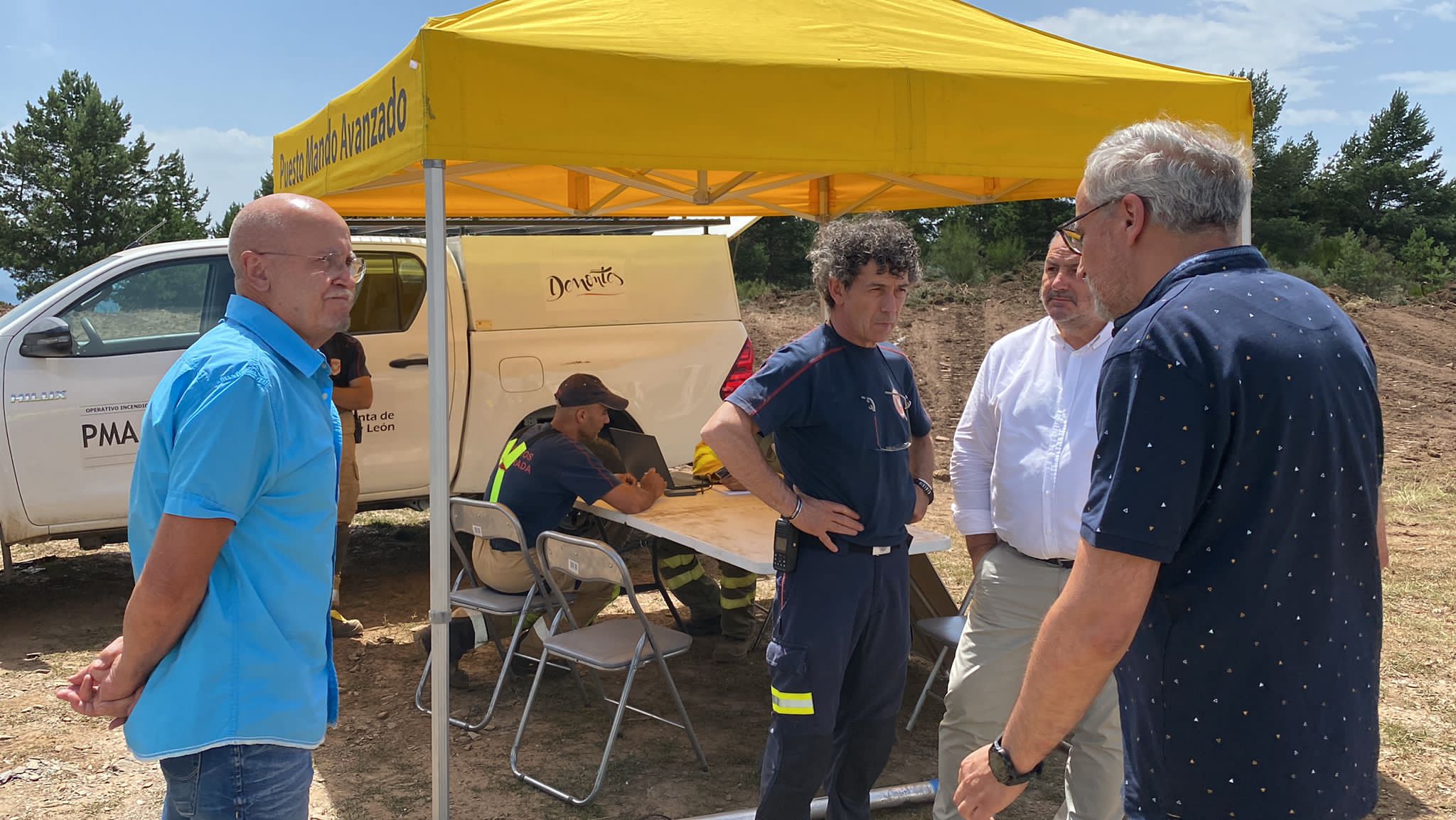 Fotos: Incendio forestal en Montes