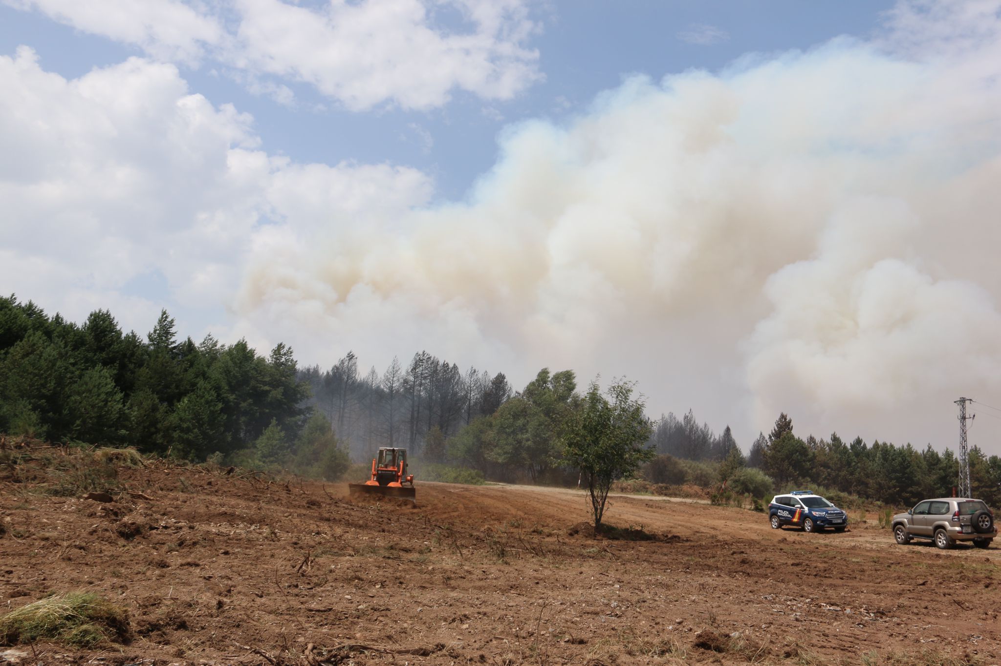 Fotos: Incendio forestal en Montes