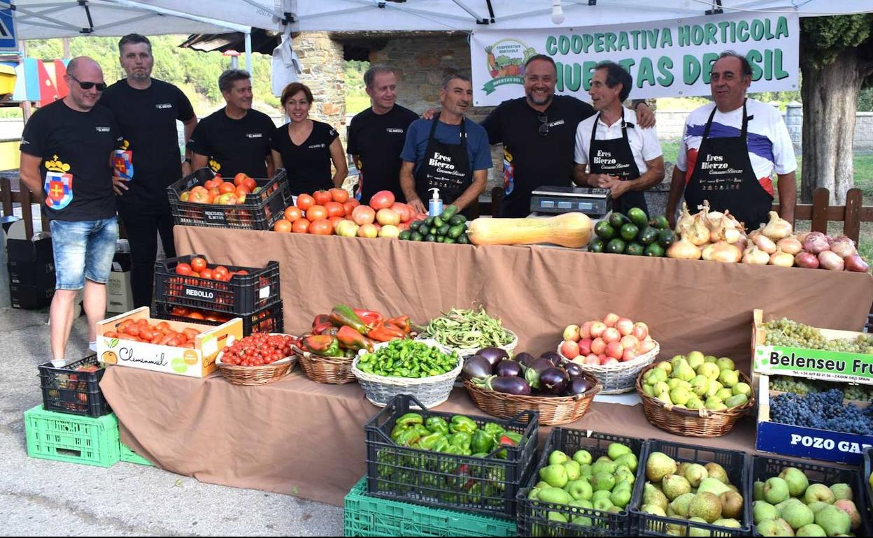 El Consejo clausuró en Arganza el programa de ferias agroalimentarias 'Apostando por el Bierzo. Naturalmente'.