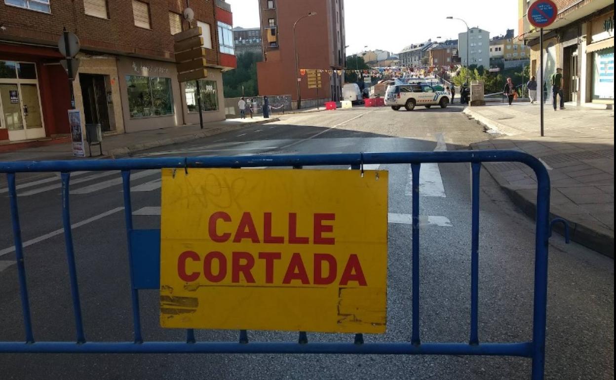 El mercado medieval obliga a cortar el tráfico en un tramo de la avenida del Castillo