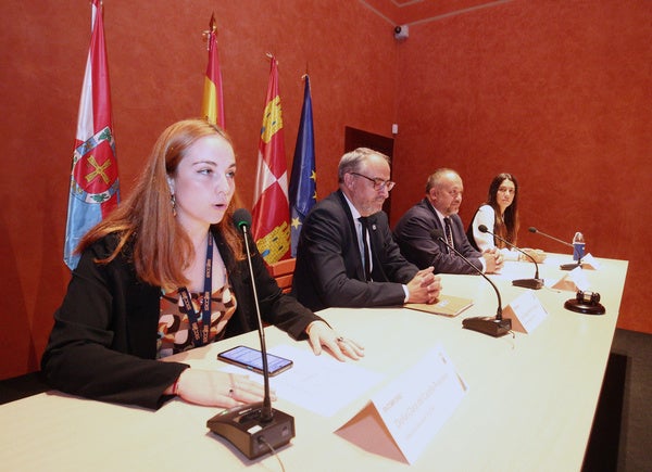 Acto de inauguración del evento de Simulación del Consejo Comarcal del Bierzo.