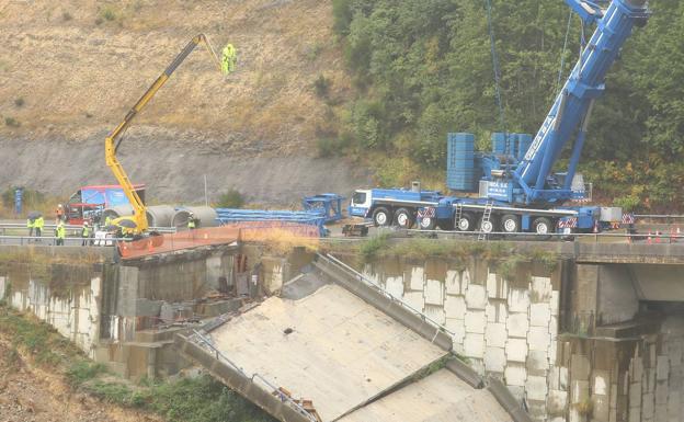 Imagen de los vanos y pilastras en la zona del derrumbe.