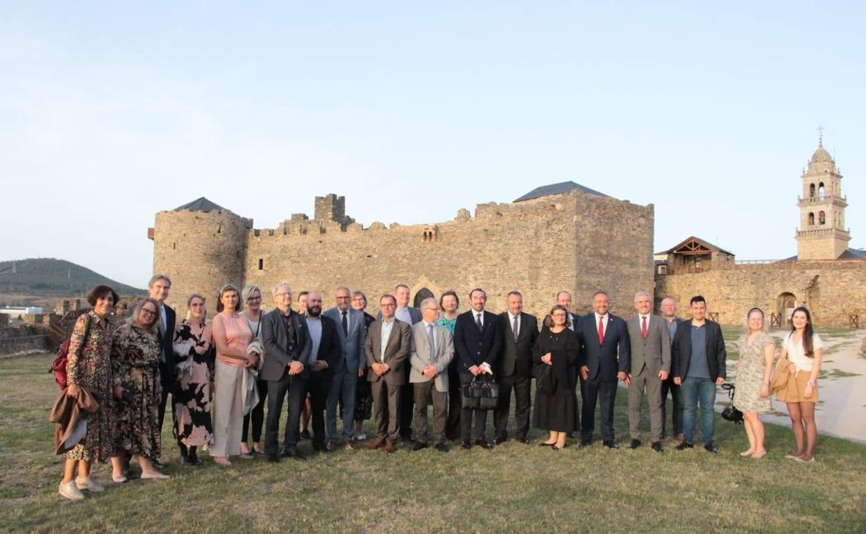 Visita de la delegación de Laponia al Castillo de los Templarios.