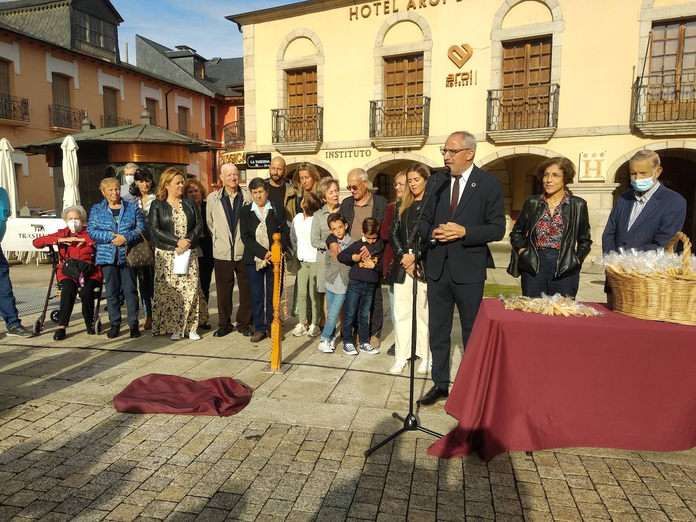 Ponferrada rinde homenaje a Pepe 'el barquillero'.