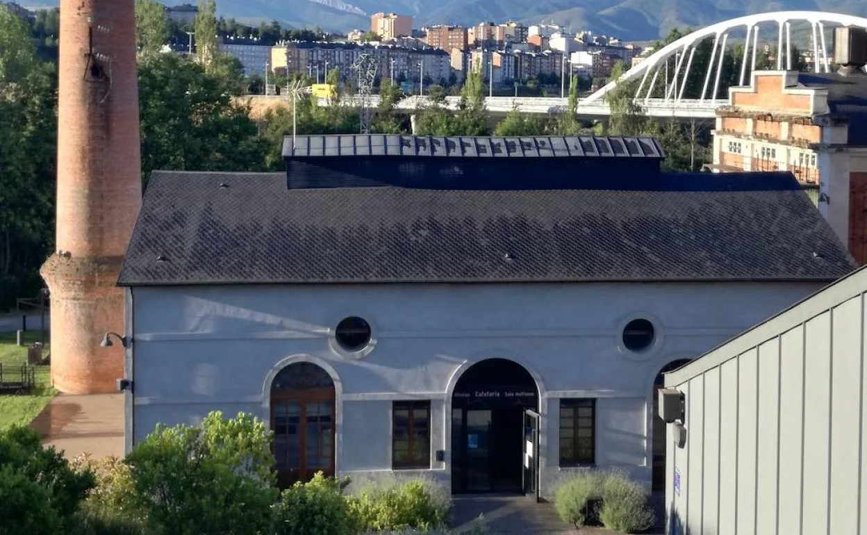 Primer edificio de la instalación de la central térmica de la Minero Siderúrgica de Ponferrada (MSP).