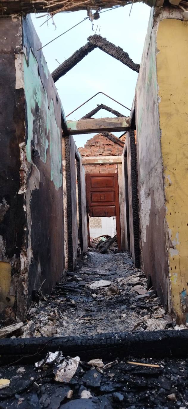 Incendio durante la madrugada en la localidad de Bembibre.