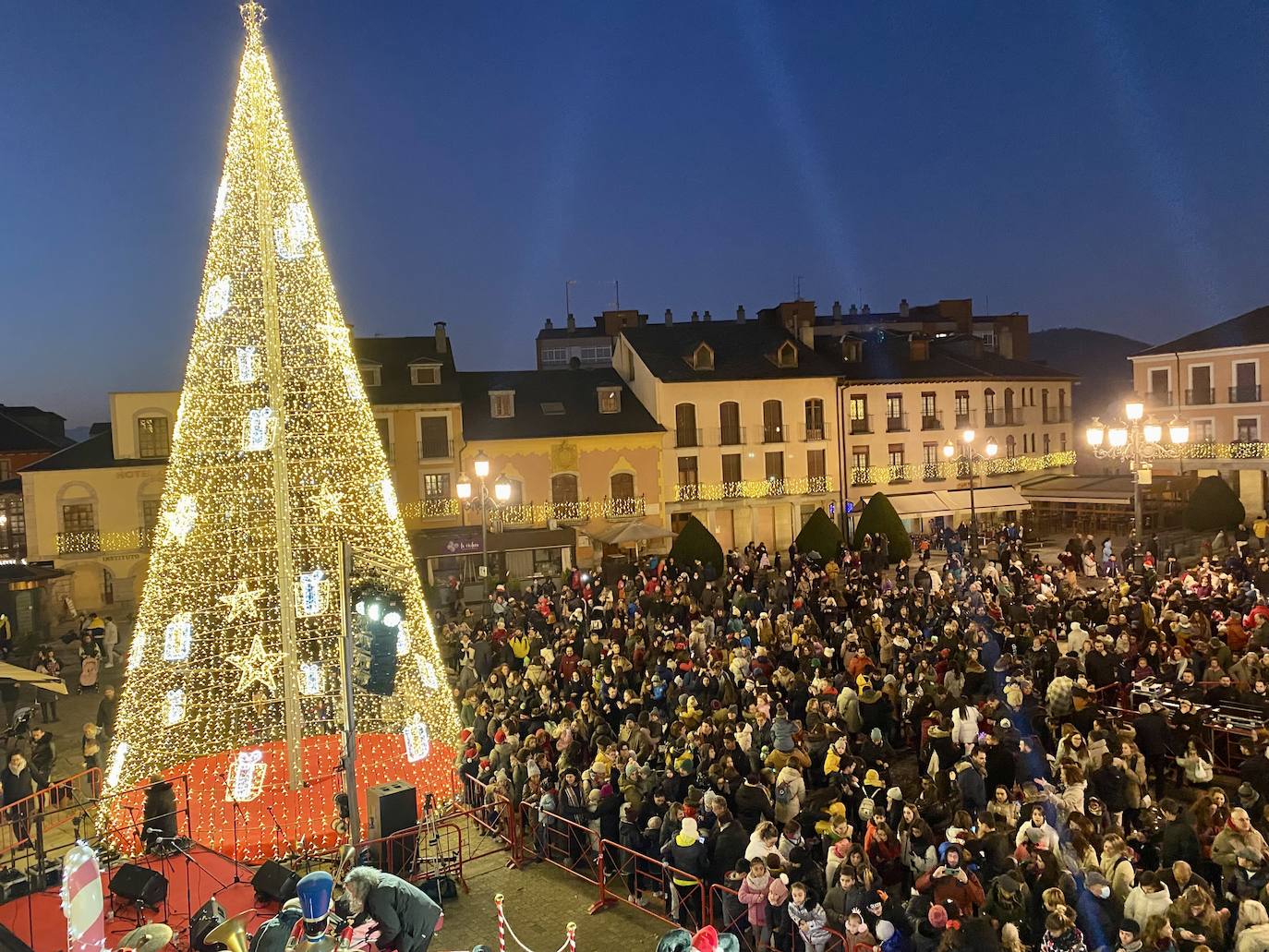 Fotos: Encendido de las luces de Navidad en Ponferrada