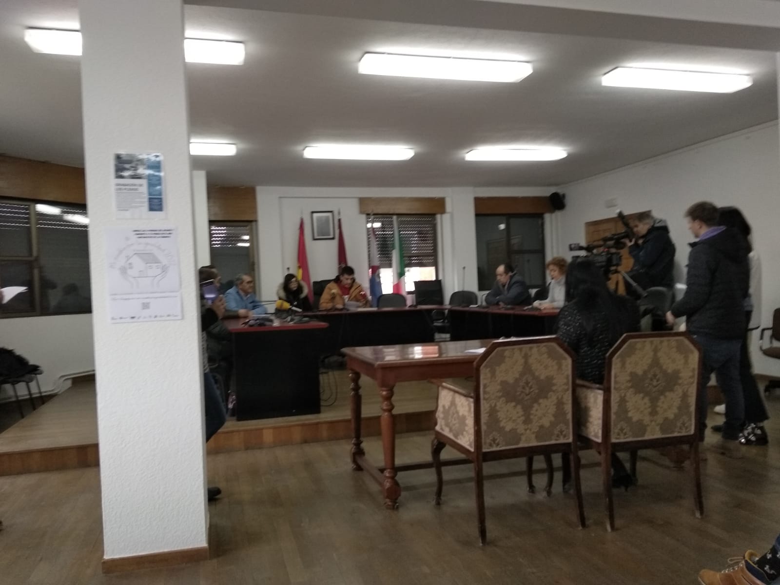 Fotos: Pleno urgente en Cacabelos