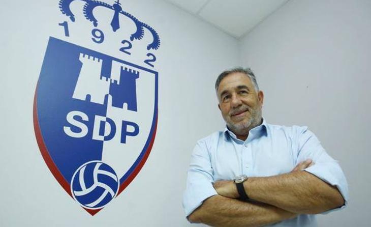 El presidente de la SD Ponferradina, José Fernández Nieto.