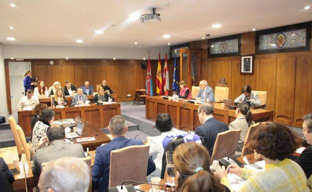 Declaración institucional del pleno de Ponferrada para que no se supriman las urgencias pediátricas de Pico Tuerto