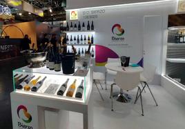 Imagen del stand de la D.O Bierzo en Prowein en 2022.