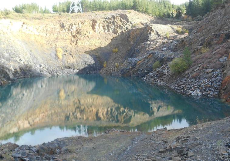 Cs pide a la CHMS que intervenga en el reparto del agua de la balsa de la cantera del Meno