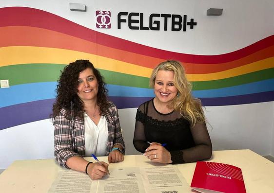 Firma del la adhesión al Programa Emidis de la Federación Estatal LGTBI+ .