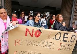 Concentración de los funcionarios de Justicia en Ponferrada.