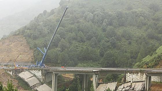 Castilla y León y Galicia piden al Gobierno la construcción «simultánea» de los viaductos de la A-6
