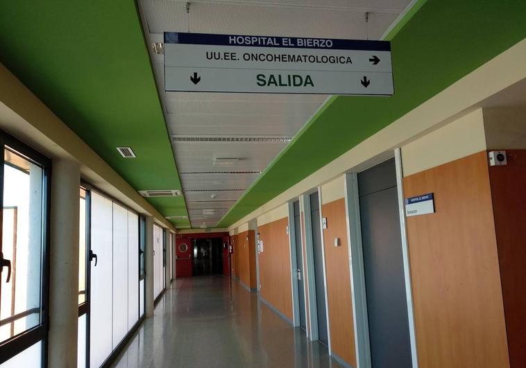 Un nuevo especialista reforzará Oncología del Hospital del Bierzo que está al 50% con sólo dos médicos