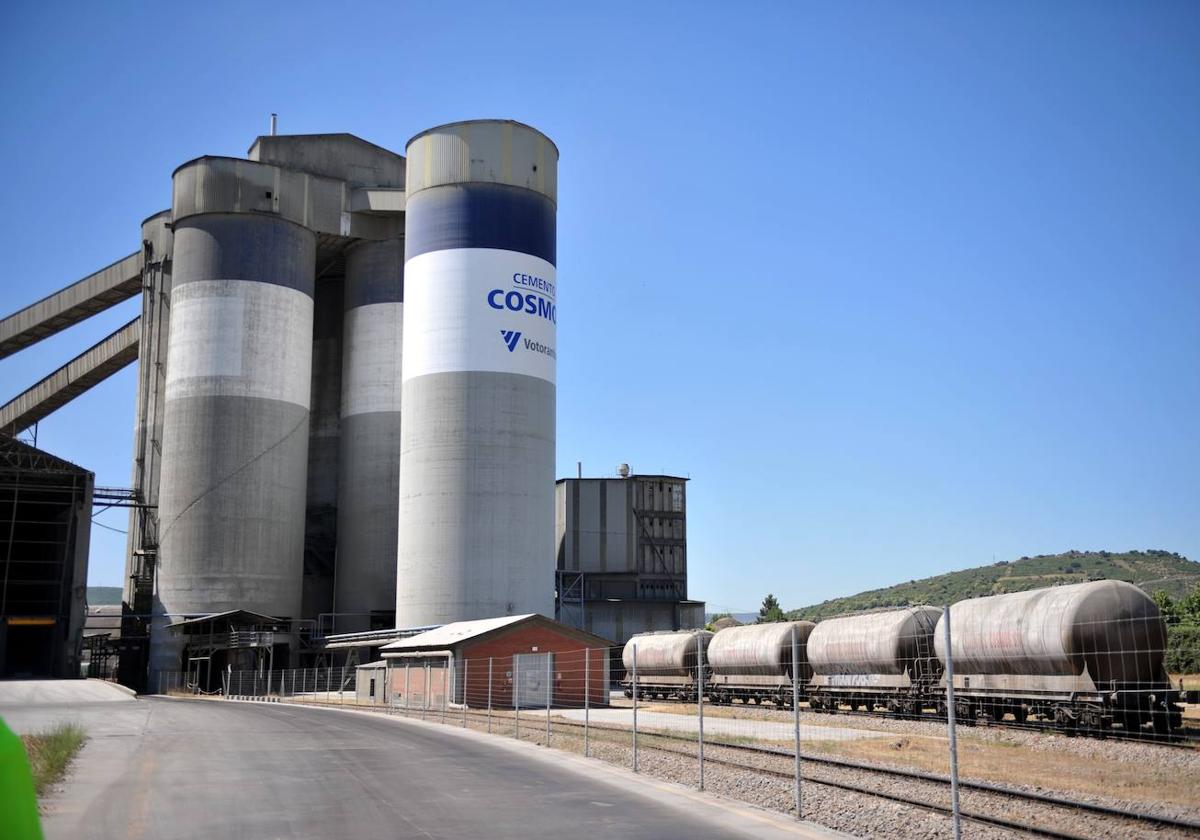La fábrica de Cosmos en Toral de los Vados celebra ocho años sin accidentes con baja