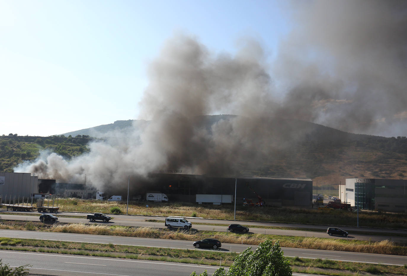 Incendio en una nave de embutidos en San Román de Bembibre