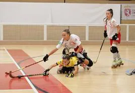 Las jugadoras del Bembibre Hockey Club en uno de sus partidos.