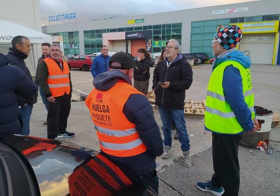 Huelga de los trabajadores del servicio de limpieza viaria y basuras de Ponferrada.