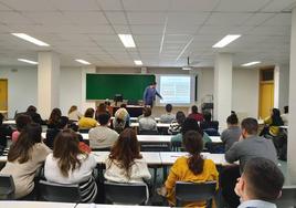 Imagen de la fase presencial del VII Curso de Estimulación Cardiaca en el Campus del Bierzo.