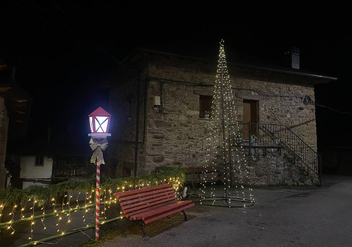 Iluminación navideña en Lillo del Bierzo.