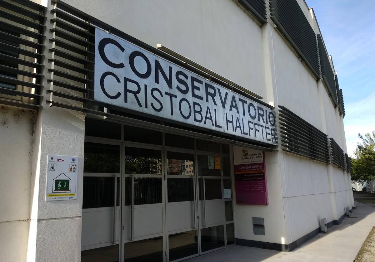 El Conservatorio de Ponferrada se prepara para recibir a la Navidad
