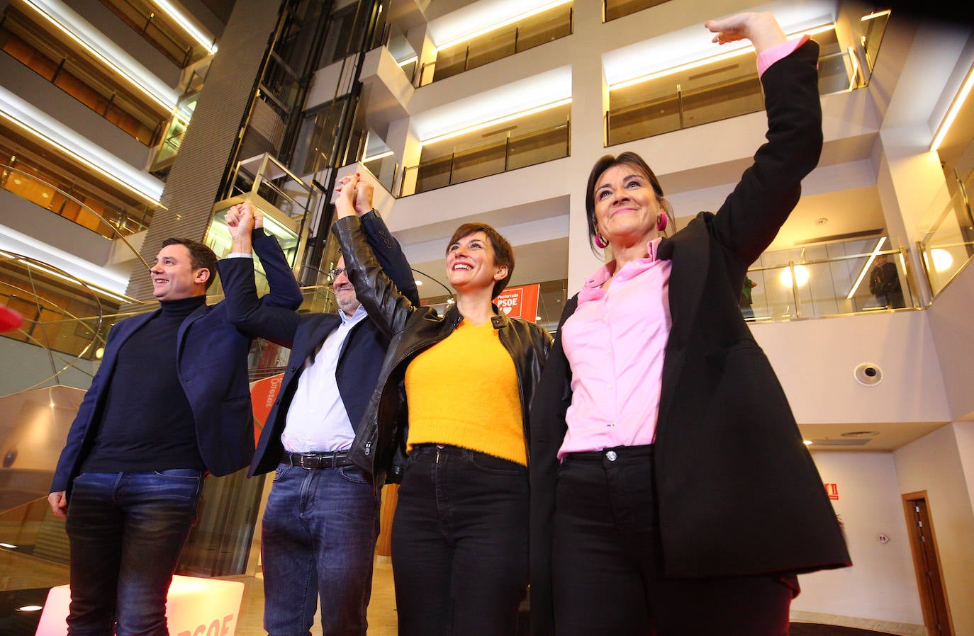 Fotos: La ministra Isabel Rodríguez respalda la candidatura de Olegario Ramón
