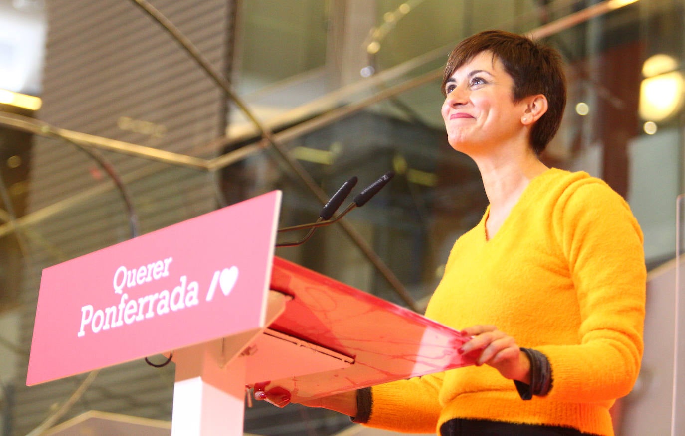 Fotos: La ministra Isabel Rodríguez respalda la candidatura de Olegario Ramón