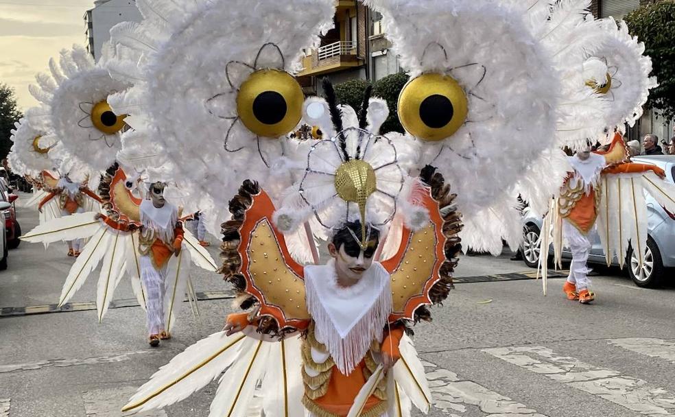 Ponferrada celebra con música, color y diversión su Carnaval
