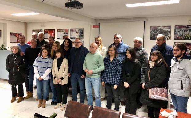 La Asamblea del PSOE de Ponferrada ratifica la lista presentada por Olegario Ramón