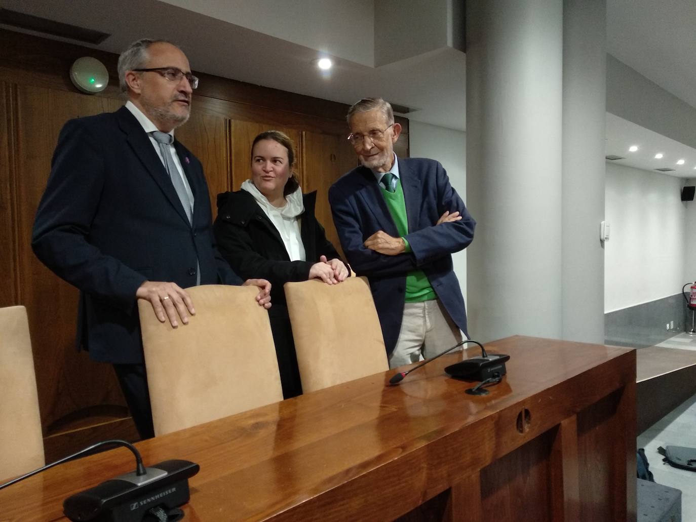 Acto institucional del 8-M en el Ayuntamiento de Ponferrada. 