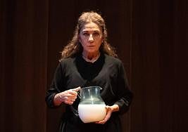 Lolita Flores protagonizará el 14 de marzo en el Teatro Bergidum el monólogo 'Poncia' de Luis Luque.