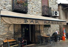Bar Ramonin de Molinaseca, una de las bodegas que todavía sobrevive.