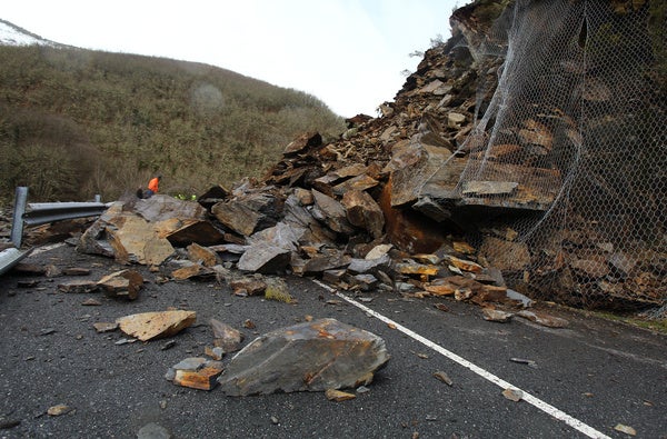 Imagen del derrumbe en la carretera entre Fabero y Peranzanes