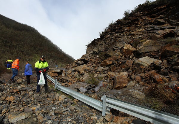 Imagen del derumbe en la carreter entre Fabero y Peranzanes