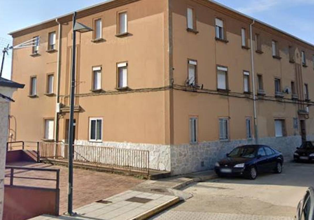 Imagen de la calle Federico García Lorca de Toreno, donde se ubica la vivienda de la dos mujeres fallecidas.