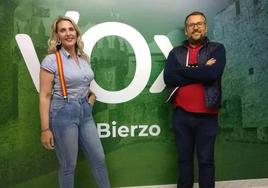 Los concejales de VOX en Ponferrada, Patricia González y Gerardo González.