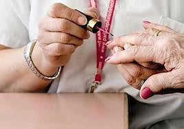 El nuevo contrato del servicio de ayuda a domicilio tendría que entrar en funcionamiento en 2025.