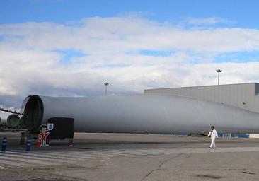 Planta de producción de la empresa LM Wind Power en Ponferrada.